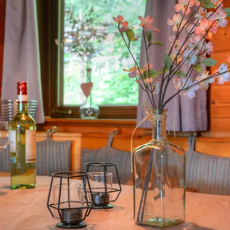 Clobes By Interhome Unshausen